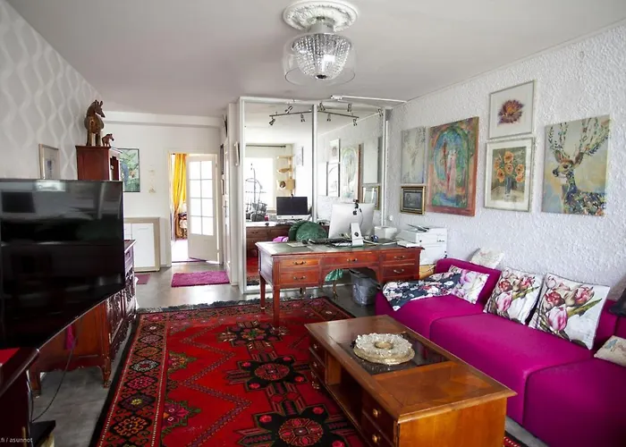 Lägenhet Viihtyisae Ja Rauhallinen Keskustan Tilava Kaksio